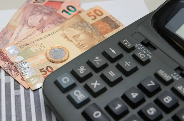 Mercado financeiro reduz previsão da inflação para 5,18%