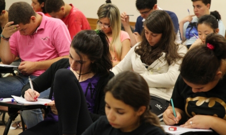 Jovens querem trabalhar, mas não têm oportunidades, diz Dieese