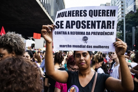 Por que trabalhadoras terão mais dificuldades para se aposentar?
