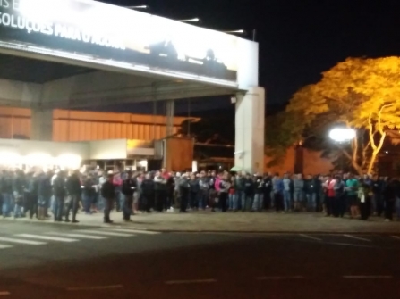 Em Horizontina, 1.800 metalúrgicos cruzaram os braços contra a Reforma da Previdência