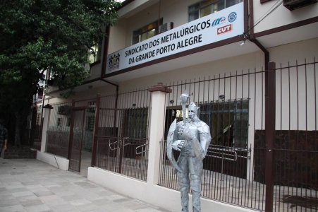 Liminares barram aplicação da MP 873 aos metalúrgicos de Porto Alegre