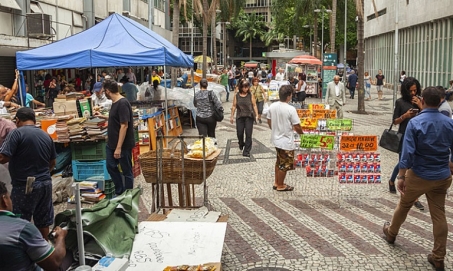 Carteira Verde e Amarela é ruim para o Brasil porque reduz renda e consumo