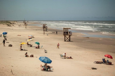 Boa notícia para quem vai usufruir da Colônia de Férias da FTM-RS: novo decreto autoriza permanência na beira da praia