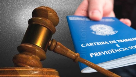 Empresa que exigia histórico de reclamatórias trabalhistas é condenada a pagar indenização por dano moral
