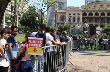 Liderança da Bahia no ranking do desemprego revela efeitos de um país desordenado