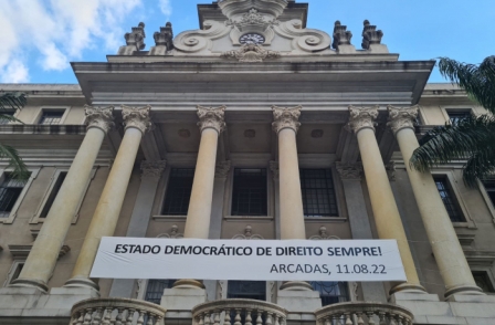 Com quase 800 mil assinaturas, Carta aos Brasileiros é ato histórico pela democracia