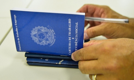 Abono salarial do PIS/Pasep será pago a 4 milhões de pessoas; veja quem tem direito