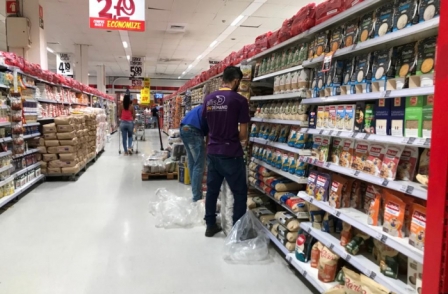 Governo estuda devolver dinheiro de imposto nas compras feitas por consumidores