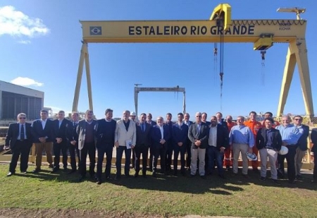 Governo Lula sinaliza com retomada do Polo Naval de Rio Grande