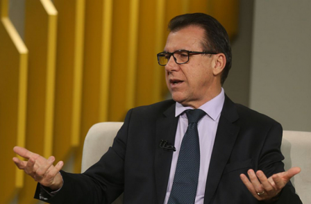 Imposto sindical não está nem em debate, afirma ministro Luiz Marinho