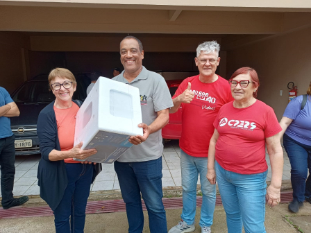 FTM-RS participa entrega das doações da campanha de solidariedade da CUT-RS