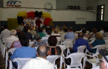 Sindicato dos Metalúrgicos da Grande Porto Alegre completa 80 anos e diploma os associados mais antigos