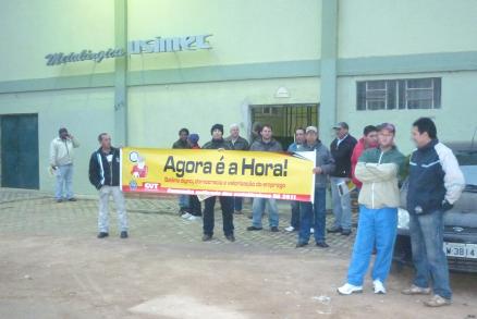 Metalúrgicos de Pelotas no dia estadual de mobilização 
