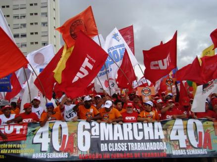 Centrais Sindicais Levam 50 Mil Trabalhadores A Brasília